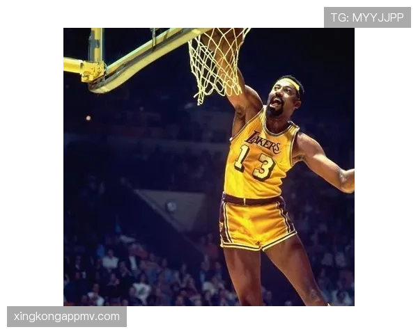 拉塞尔篮板护筐力压张伯伦铸就十一冠