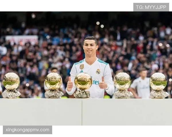 看到C罗穿那双运动鞋，我就知道又是砸了大笔钱在“隐形装备”上了！