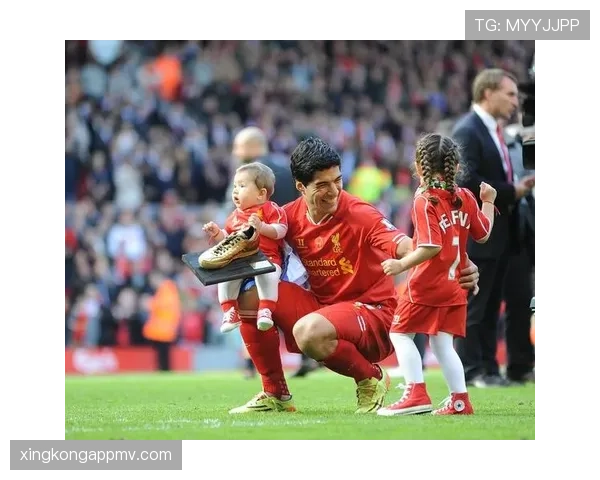 从利物浦孤胆英雄到MSN核心：苏亚雷斯的进化之路
