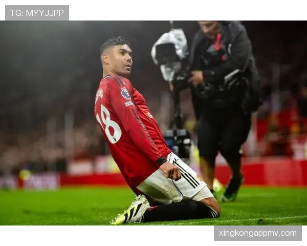 乌加特与卡塞米罗：拦截能力与经验差异如何影响后腰表现？